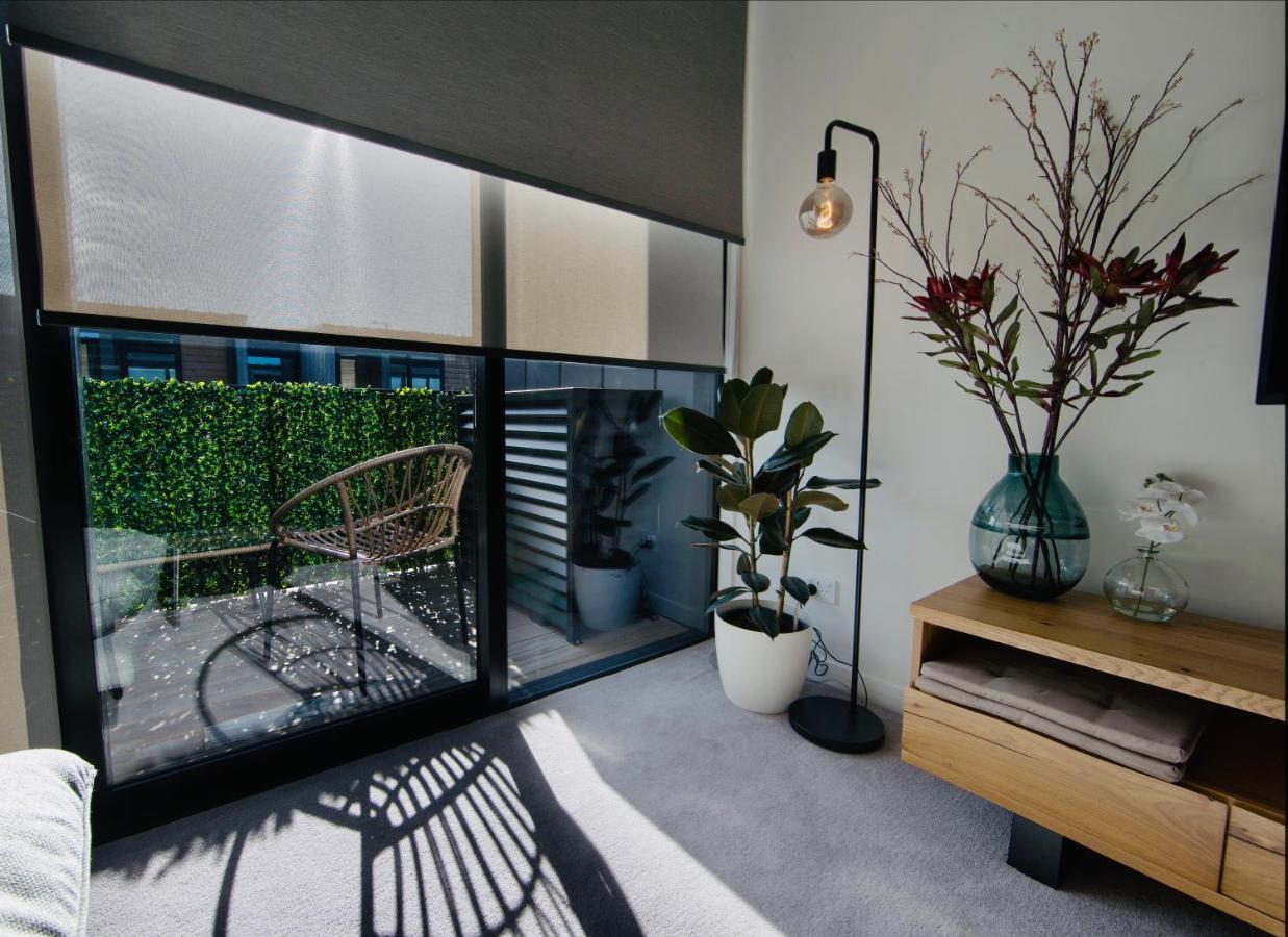 Funk In The City - Luxury Laneway Apartment With Single Garage Christchurch Bagian luar foto